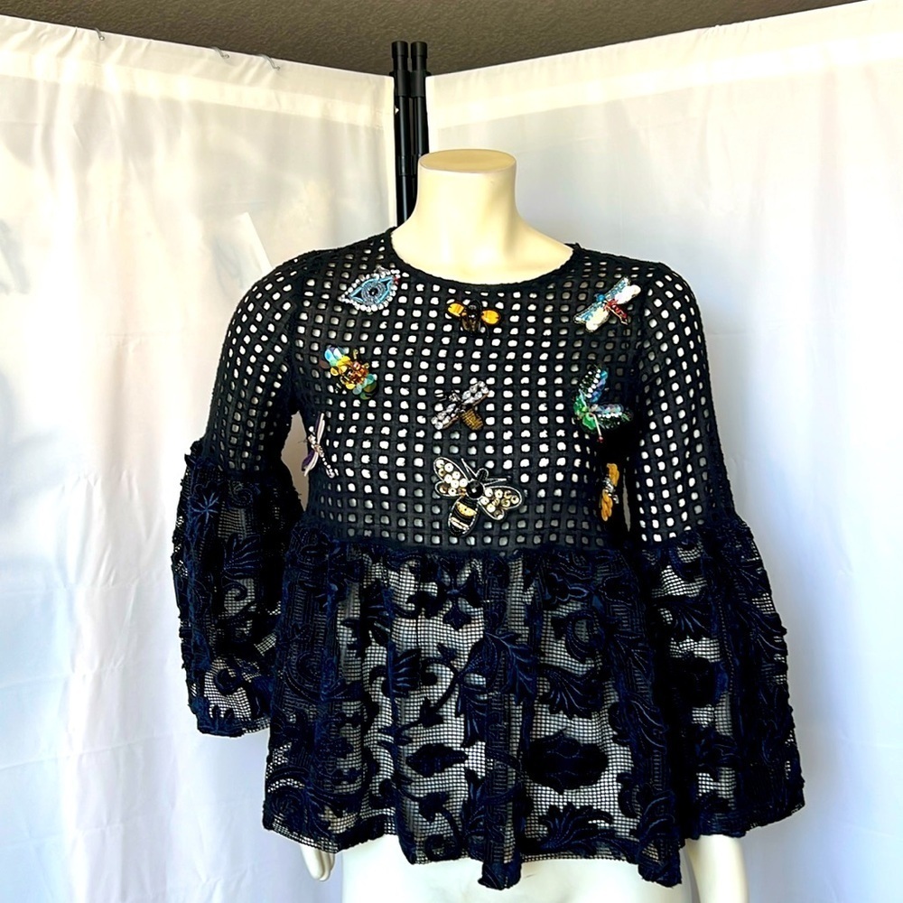 Dor Dor Couture black and blue bell sleeves artsy top